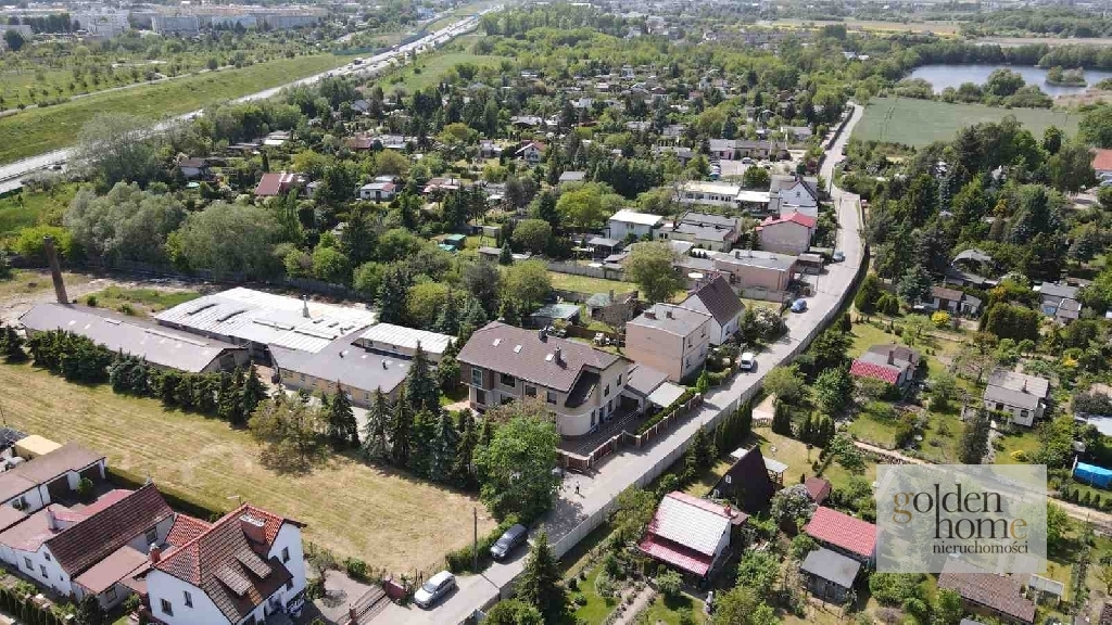 ⭐️Przestronny, komfortowy DOM dwurodzinny/usługi ⭐️