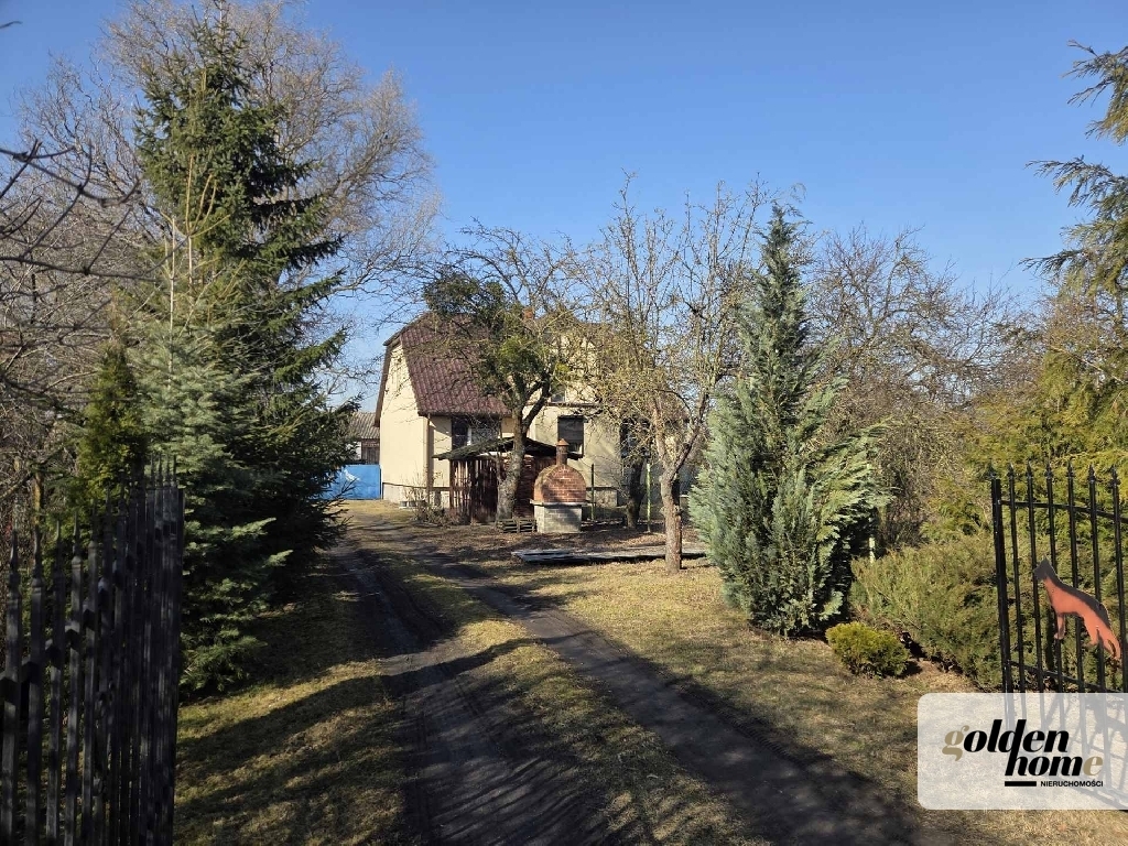 DOM z zabudowaniami gospodarskimi na działce 3478m2