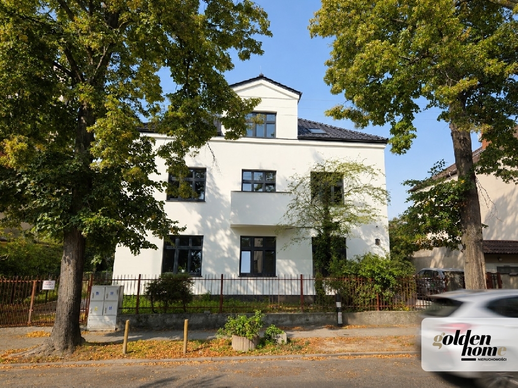 Reprezentacyjny lokal w willi/miejsca parkingowe